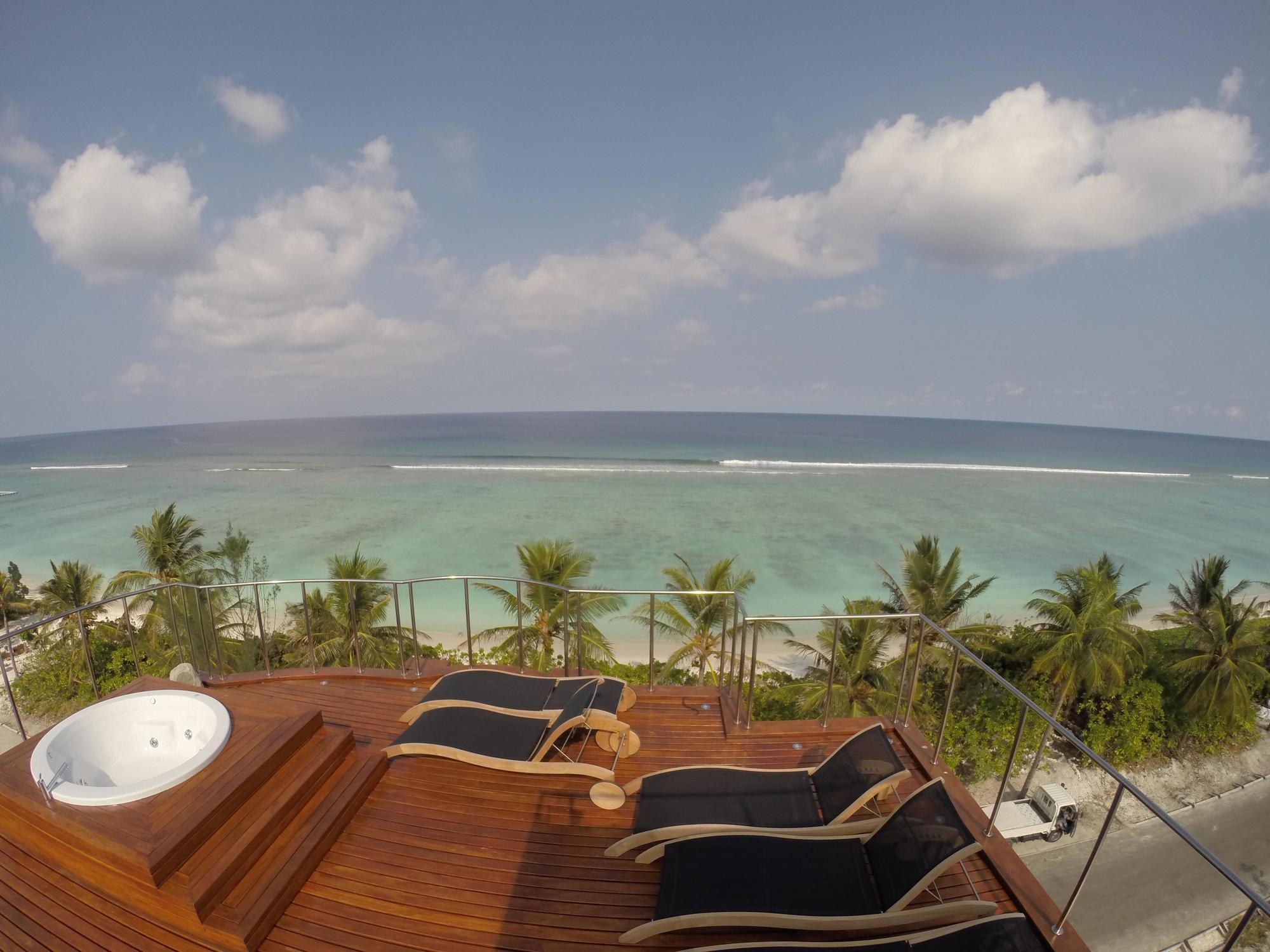 Airport Beach Hotel ฮุลฮูมาเล ภายนอก รูปภาพ