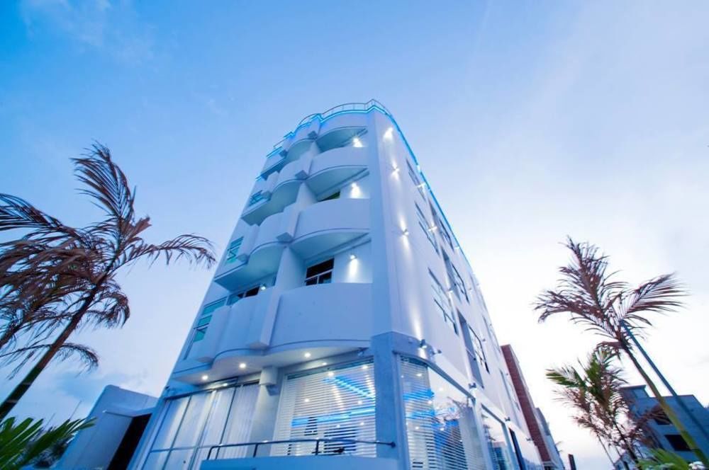 Airport Beach Hotel ฮุลฮูมาเล ภายนอก รูปภาพ